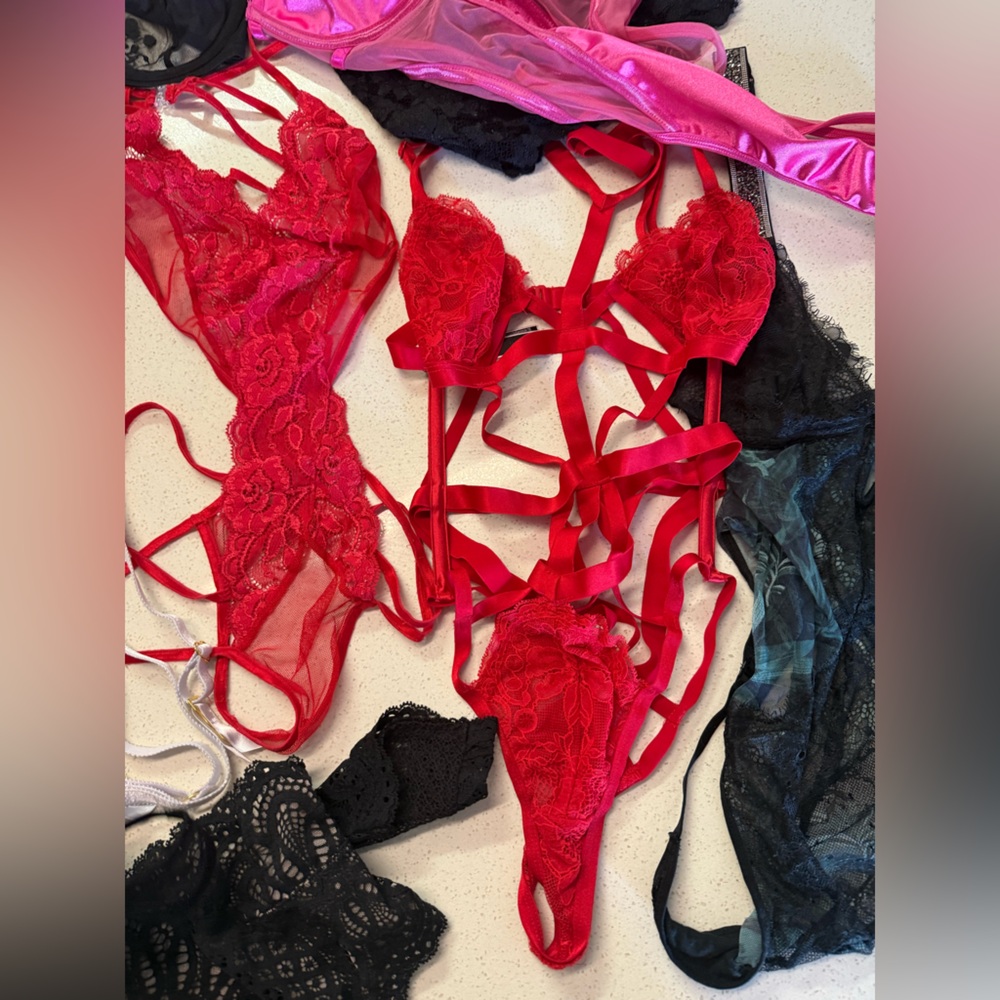 Huge Lingerie Lot Small/Medium Victoria’s Secret - Picture 10 of 16